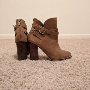 Chinese Laundry Zip It Suede Ankle Boots/Booties 7
